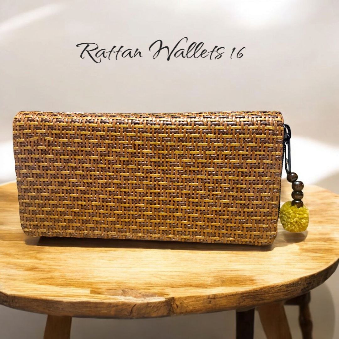 Handwoven Rattan Wallet - Image 8