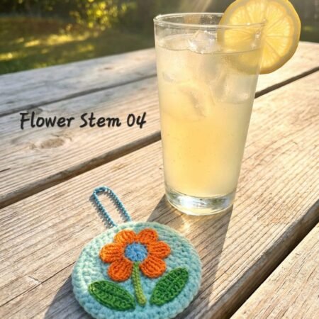 Crochet Pocket Mirror Keychain - (Blooming Flower) - Image 3